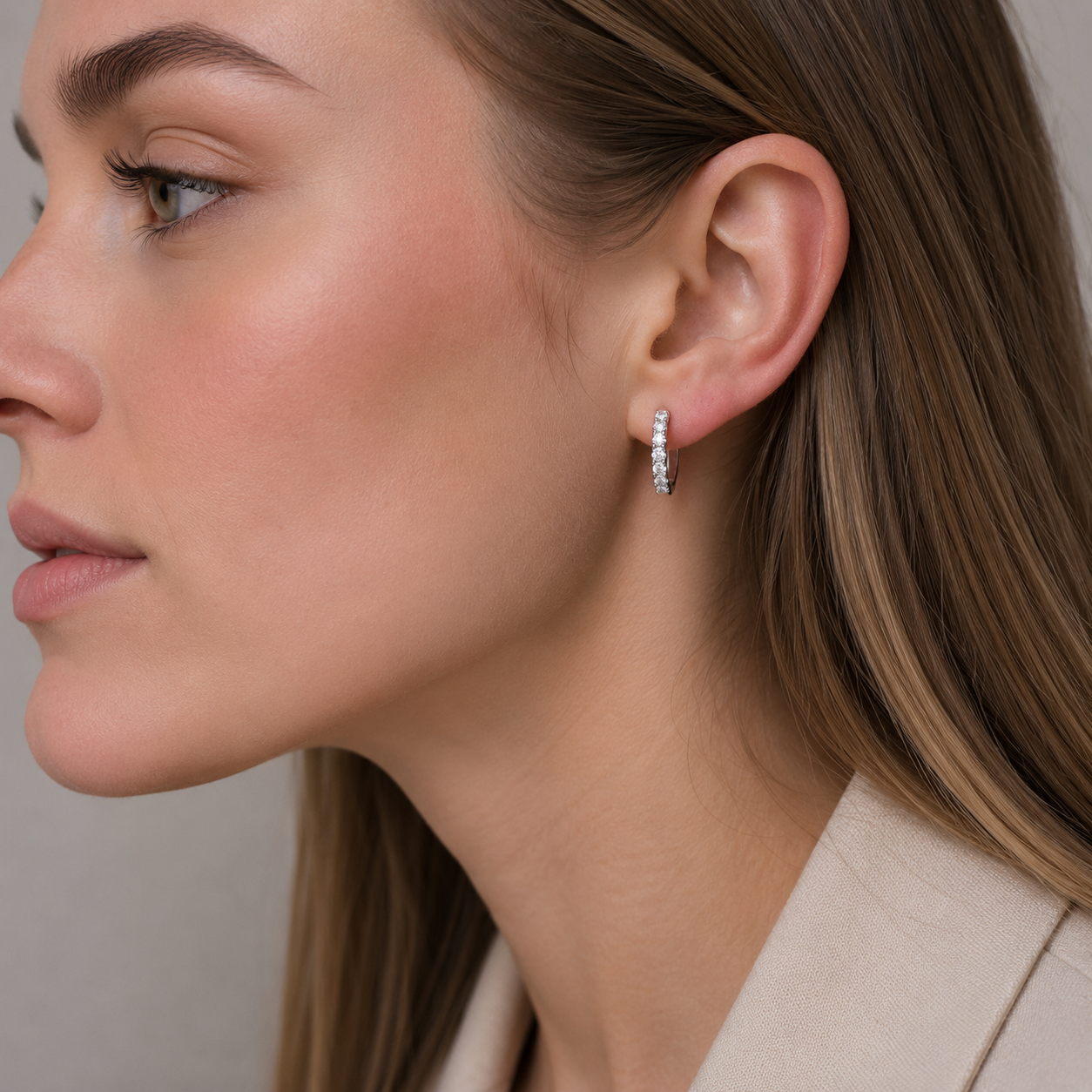 TRENDY SILVER HOOP EARRINGS WITH CUBIC ZIRCONIA