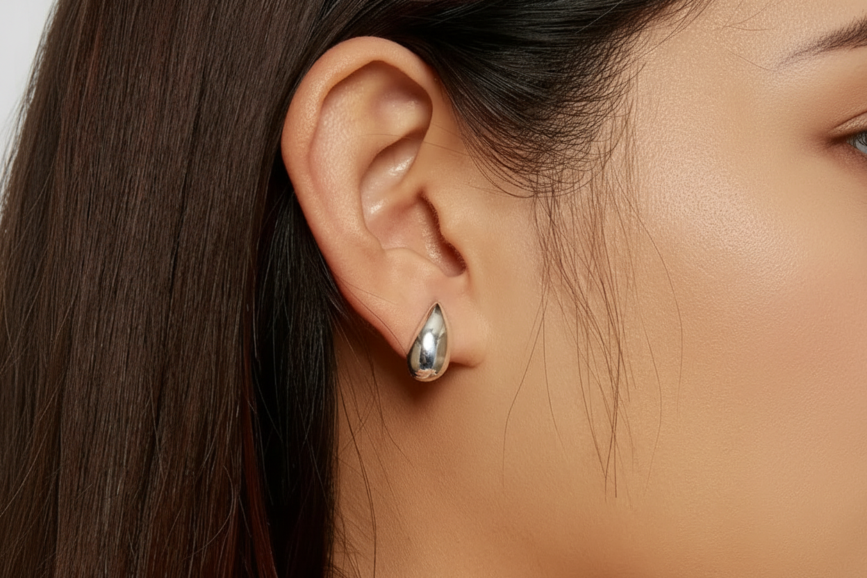DROP - SHAPED STUD EARRINGS