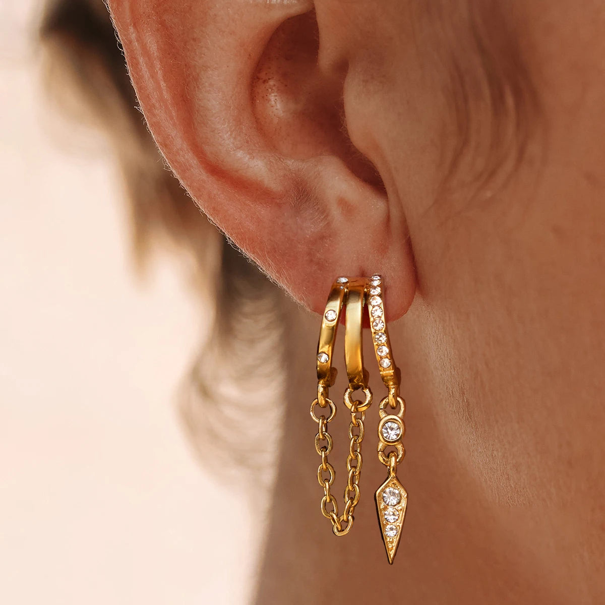 EXQUISITE TRIO EARRINGS